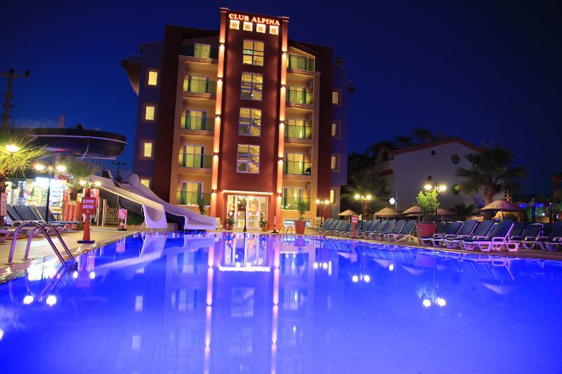 ホテル Club Alpina マルマリス エクステリア 写真